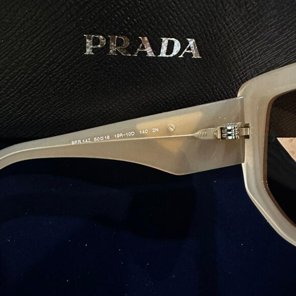PRADA SPR14Z SUNGLASSES 50 18 19R-10D 140 2N - Picture 3 of 5